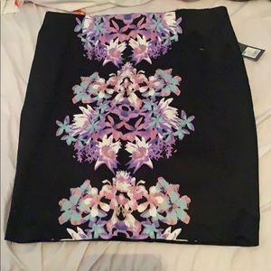 Pretty floral printed pencil skirt
